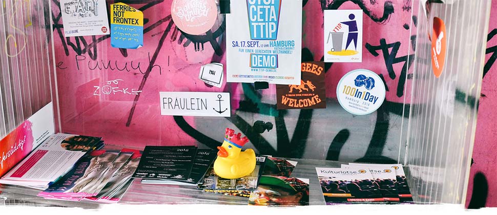 Bücherregal im Gängeviertel