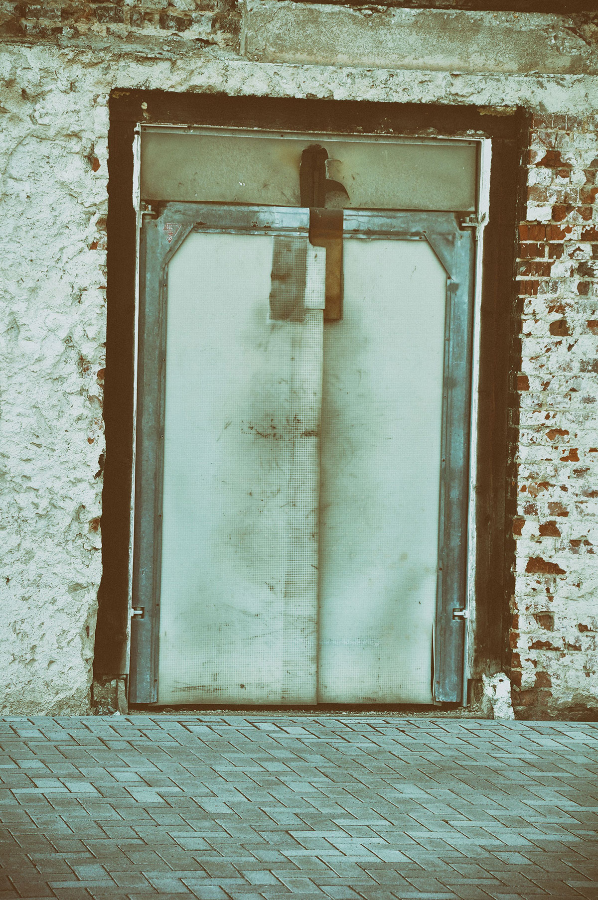 Alte Türe einer Metzgerei